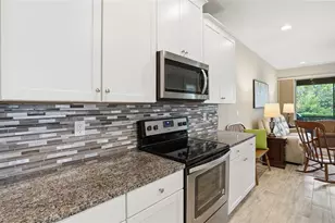 11850 Tapestry Ln, Venice, FL 34293 - Photo 21