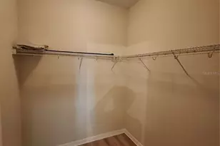 3709 Parkridge Cir, Sarasota, FL 34243 - Photo 15