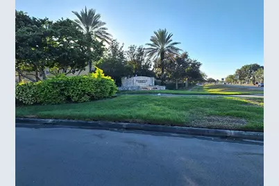 3709 Parkridge Circle #7-204, Sarasota, FL 34243 - Photo 35