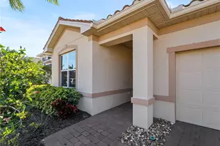 20381 Minuet Pl, Venice, FL 34293 - Photo 7