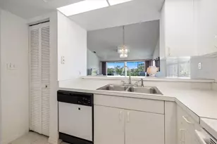 841 Waterside Dr, Venice, FL 34285 - Photo 13