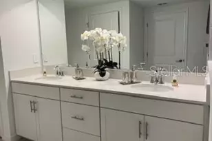 17665 Boracay Ct, Venice, FL 34293 - Photo 7