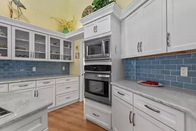 1644 Liscourt Drive, Venice, FL 34292 - Photo 3