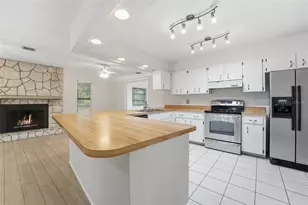 285 Lorraine Ave, Venice, FL 34293 - Photo 11