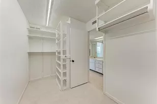 1505 Pelican Point Dr, Sarasota, FL 34231 - Photo 33