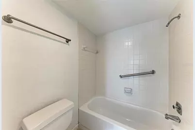 1505 Pelican Point Drive #271, Sarasota, FL 34231 - Photo 31