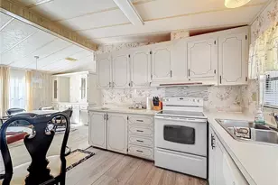 109 Lyonia Ln, Wildwood, FL 34785 - Photo 13