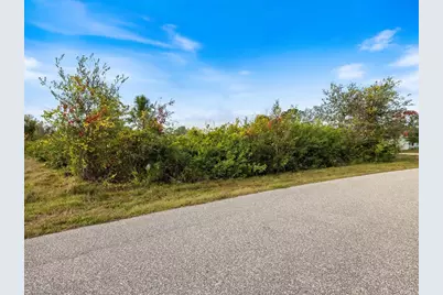 12142 Appleberg Circle, Port Charlotte, FL 33981 - Photo 11