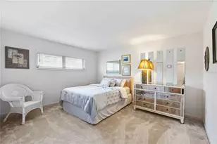 236 Harbor Dr S, Venice, FL 34285 - Photo 17