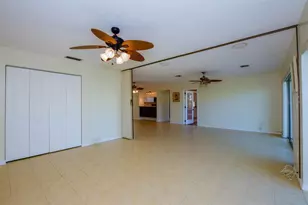 437 Wexford Cir, Venice, FL 34293 - Photo 9