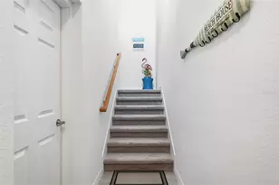 10212 Staggerbush Dr, Venice, FL 34293 - Photo 7