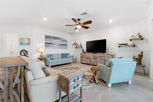 10212 Staggerbush Dr, Venice, FL 34293 - Photo 13