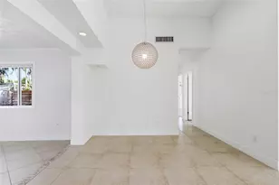 3317 Bougainvillea St, Sarasota, FL 34239 - Photo 17