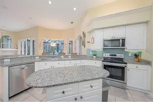 8432 Woodbriar Dr, Sarasota, FL 34238 - Photo 23