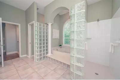 8432 Woodbriar Drive, Sarasota, FL 34238 - Photo 39