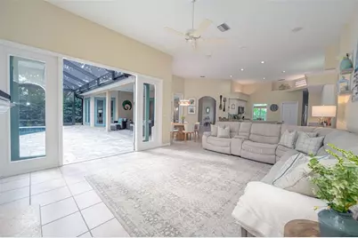 8432 Woodbriar Drive, Sarasota, FL 34238 - Photo 13