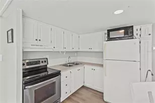 426 Hatchett Creek Rd, Venice, FL 34285 - Photo 11