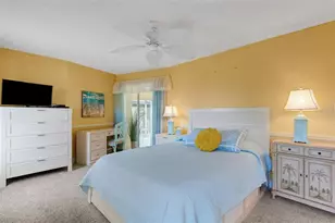 72 Circlewood Dr, Venice, FL 34293 - Photo 37