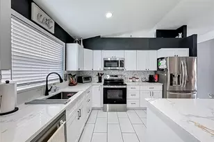 10406 Paragon Pl, Riverview, FL 33578 - Photo 13