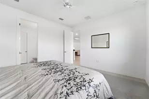 2136 Laurifolia Ct, North Port, FL 34289 - Photo 27