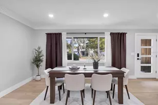 2242 Sunnyside Ln, Sarasota, FL 34239 - Photo 11