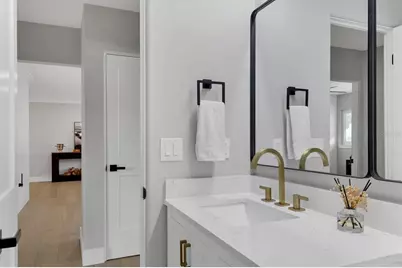 2242 Sunnyside Lane, Sarasota, FL 34239 - Photo 27