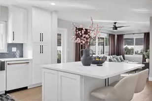 2242 Sunnyside Ln, Sarasota, FL 34239 - Photo 19