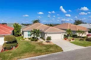 421 Pinewood Lake Dr, Venice, FL 34285 - Photo 3
