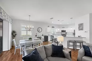 421 Pinewood Lake Dr, Venice, FL 34285 - Photo 11