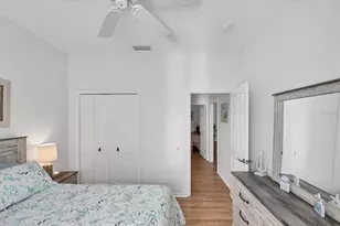 421 Pinewood Lake Dr, Venice, FL 34285 - Photo 45