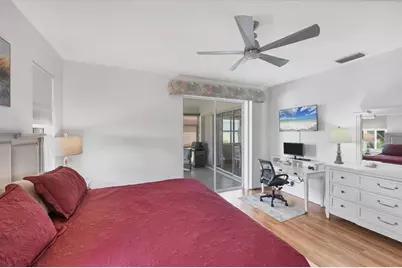 421 Pinewood Lake Drive, Venice, FL 34285 - Photo 37