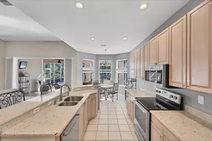 711 Back 9 Dr, Venice, FL 34285 - Photo 11