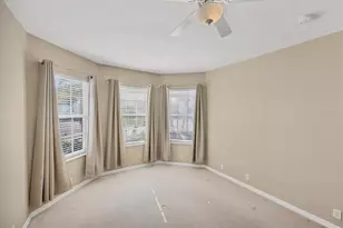 407 Pinewood Lake Dr, Venice, FL 34285 - Photo 55