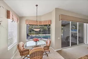 407 Pinewood Lake Dr, Venice, FL 34285 - Photo 15