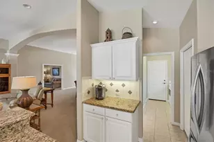 407 Pinewood Lake Dr, Venice, FL 34285 - Photo 35