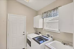 407 Pinewood Lake Dr, Venice, FL 34285 - Photo 59