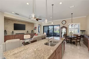 1058 Bluffwood Dr, Nokomis, FL 34275 - Photo 7