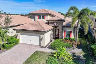 1058 Bluffwood Dr, Nokomis, FL 34275 - Photo 1