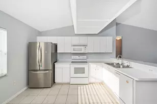 1127 S Venice Blvd, Venice, FL 34293 - Photo 11