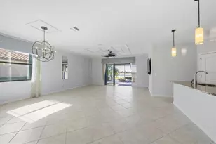 20211 Granlago Dr, Venice, FL 34293 - Photo 9