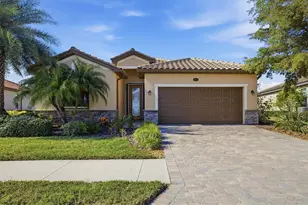 20211 Granlago Dr, Venice, FL 34293 - Photo 5