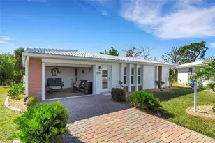 402 Circlewood Dr, Venice, FL 34293 - Photo 5