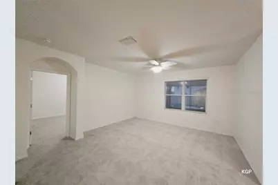 12021 Gillingham Harbor Lane, Gibsonton, FL 33534 - Photo 9