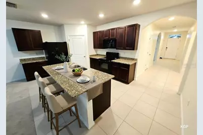 12021 Gillingham Harbor Lane, Gibsonton, FL 33534 - Photo 5