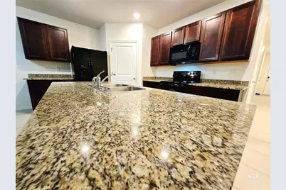 12021 Gillingham Harbor Lane, Gibsonton, FL 33534 - Photo 7