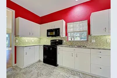 1275 Berkshire Circle, Venice, FL 34292 - Photo 23