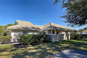 1275 Berkshire Cir, Venice, FL 34292 - Photo 3