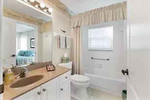 1823 Ashley Dr, Venice, FL 34292 - Photo 23