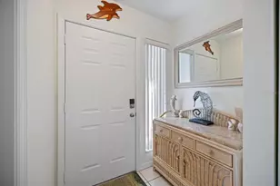 880 Bird Bay Dr W, Venice, FL 34285 - Photo 5