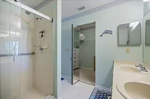 880 Bird Bay Dr W, Venice, FL 34285 - Photo 27